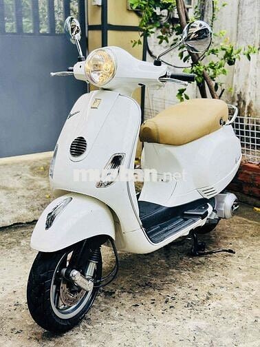 Piaggio Vespa LX 125cc 2012 Trắng
