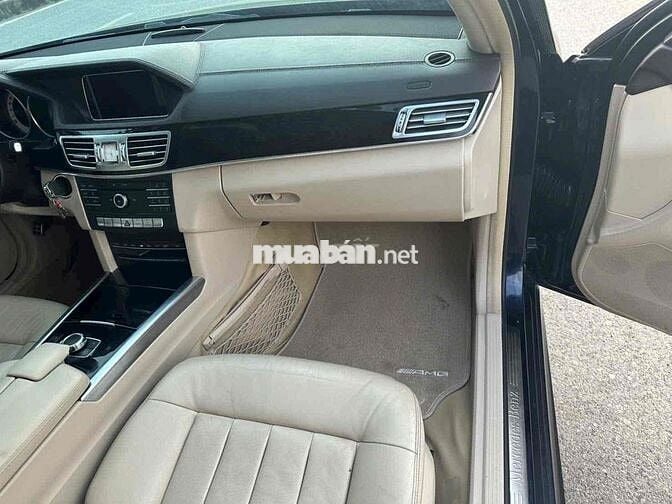 Mercedes-Benz E-Class Xanh đen Da