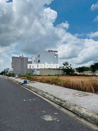Mua lô ngang 6m xây nhà rộng rãi tại KDC Tân Đô
