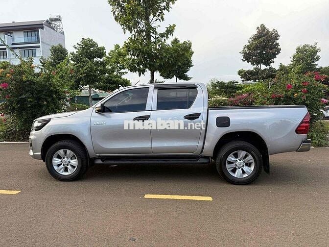 TOYOTA HILUX E 2019 AT 4X2 XE CÒN KHÁ ĐẸP