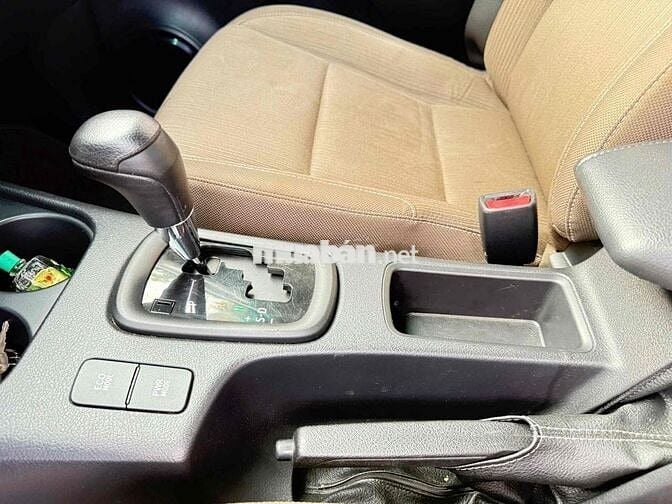 TOYOTA HILUX E 2019 AT 4X2 XE CÒN KHÁ ĐẸP