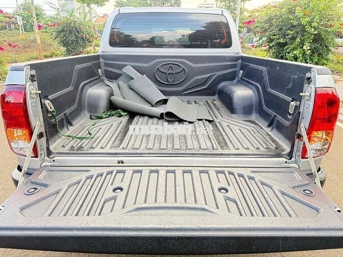 TOYOTA HILUX E 2019 AT 4X2 XE CÒN KHÁ ĐẸP