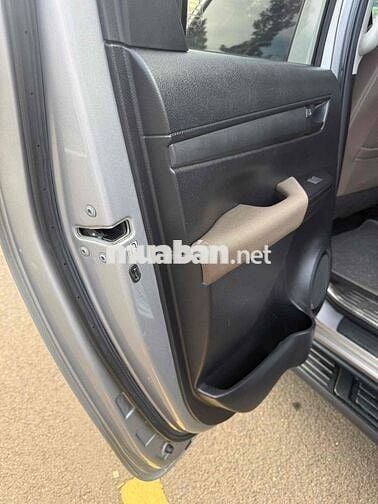 TOYOTA HILUX E 2019 AT 4X2 XE CÒN KHÁ ĐẸP
