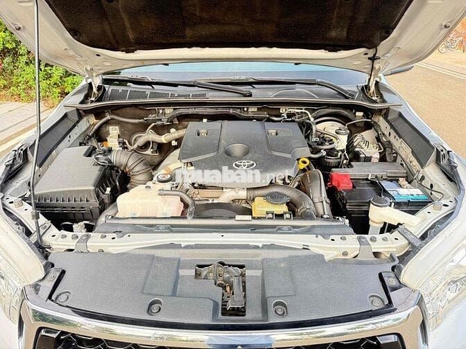 TOYOTA HILUX E 2019 AT 4X2 XE CÒN KHÁ ĐẸP