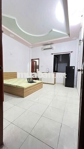 PHÒNG FULL NỘI THẤT - GẦN GTVT - CVPM  - GIÁ 3TR3