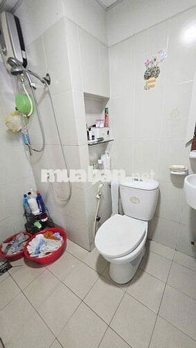 Bán căn hộ EHome 3 đã có sổ hồng 3PN 2WC đầy đủ nội thất chỉ 3,3 tỷ.