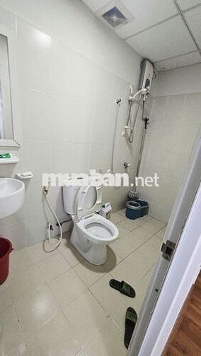 Bán căn hộ EHome 3 đã có sổ hồng 3PN 2WC đầy đủ nội thất chỉ 3,3 tỷ.
