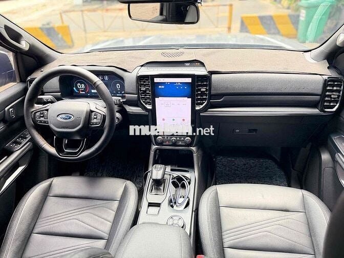 Ford Everest Titanium 4x4 07/2023 đi lướt xe đẹp