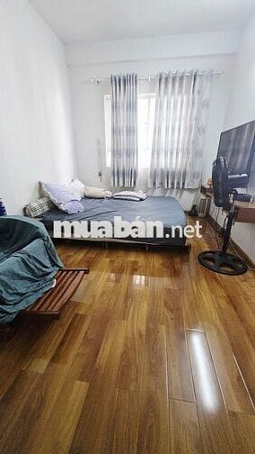 Bán căn hộ EHome 3 đã có sổ hồng 3PN 2WC đầy đủ nội thất chỉ 3,3 tỷ.