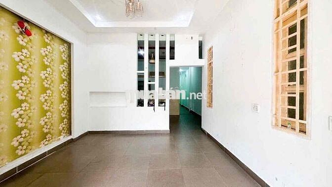 Bán nhà hẻm 1806 huỳnh tấn phát nhà bè
