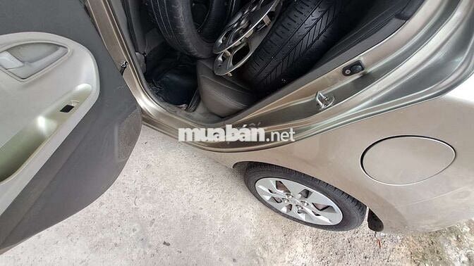 Kia Morning 2017 Vàng cát 5 chỗ