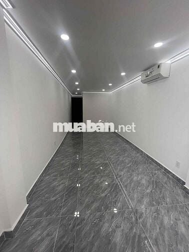 121 Đường số 3, Cư Xá Đô Thành, Quận 3 Diện tích: 3 x 11m Kết cấu: trệ