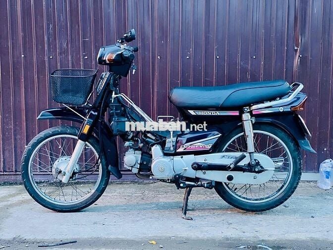 Honda Dream Thái Đen