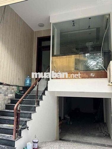33 Đường số 3, Cư Xá Đô Thành, Quận 3 Diện tích: 4 x 15m Kết cấu: hầm,