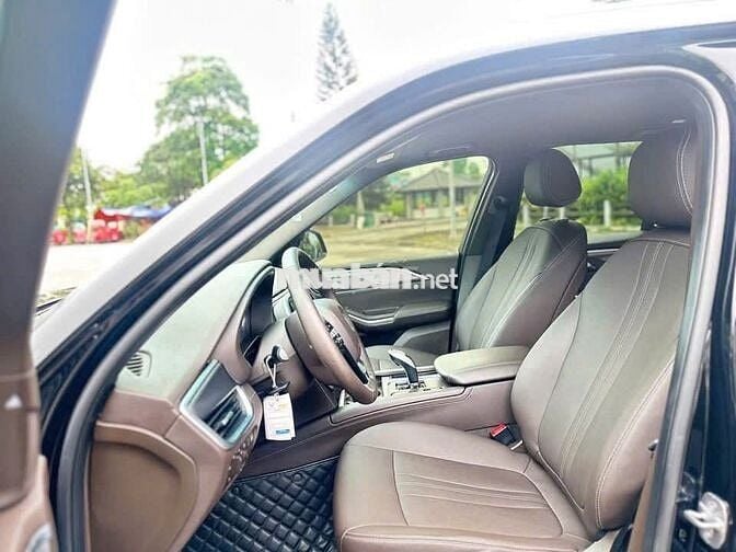 VinFast Lux SA 2022 Đen 7 chỗ