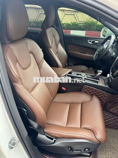 Volvo XC60 2021 Trắng Da