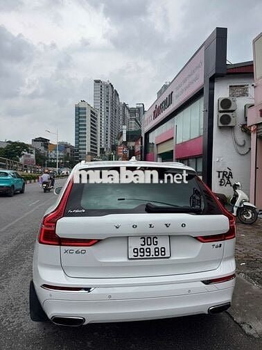 Volvo XC60 2021 Trắng Da