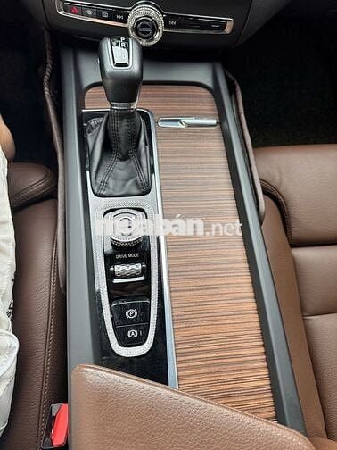 Volvo XC60 2021 Trắng Da