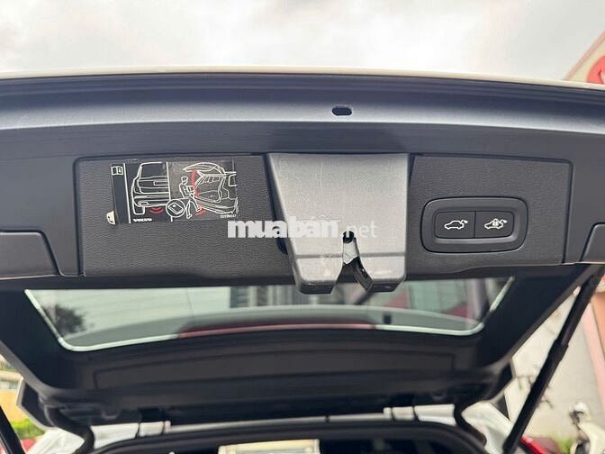 Volvo XC60 2021 Trắng Da