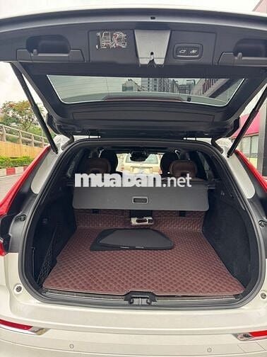 Volvo XC60 2021 Trắng Da