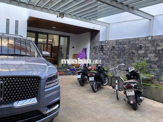 Cho thuê nhà mặt tiền Quận Phú Nhuận – Phù hợp showroom, văn phòng