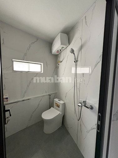 Cho thuê 1 Phòng riêng Tầng 2 + T3 ở Phố Hàng Buồm ( Phố cổ)