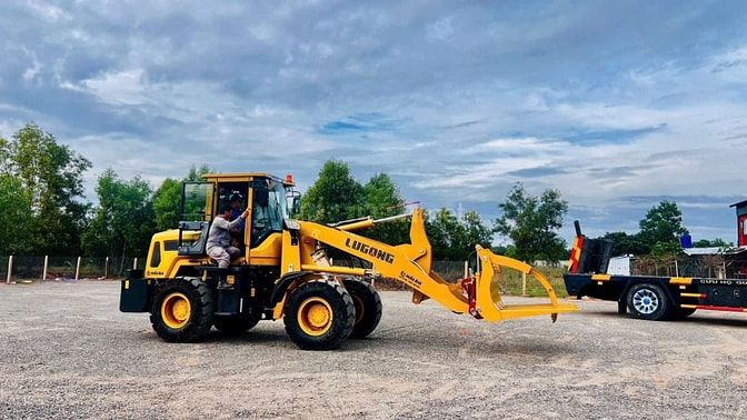 Giải Pháp Vận Chuyển Xe Xúc Lật An Toàn & Chuẩn Tiến Độ