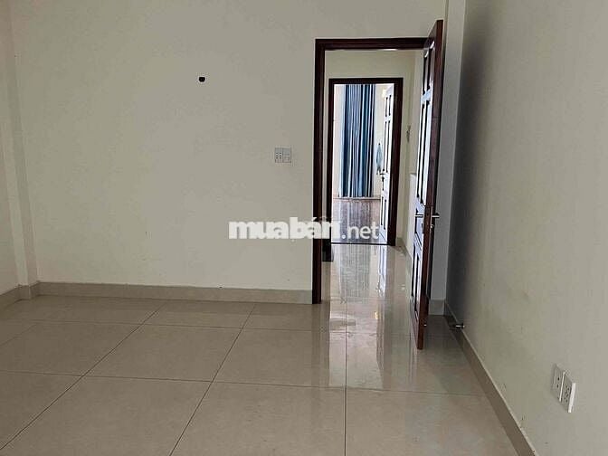 NHÀ NGAY CHỢ MINH PHÁT 5PN HẺM 8M XE HƠI TRÁNH NHAU