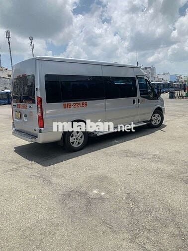Ford Transit Luxury Bạc 16 chỗ