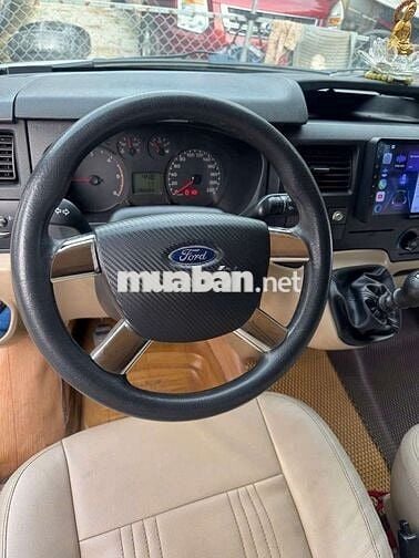 Ford Transit Luxury Bạc 16 chỗ