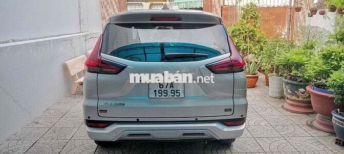 Xe GĐ Mitsubishi xpander lăn bánh 2022 Premium