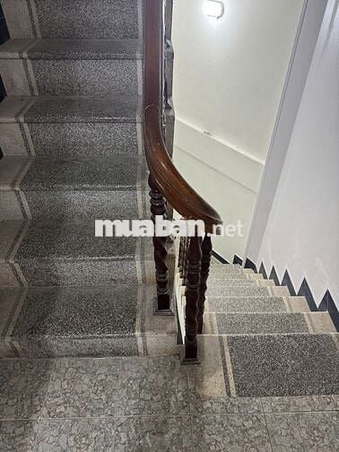 Thuê nhà 5 tầng, 32m2, ngõ rộng, mặt tiền 7m, phù hợp kinh doanh