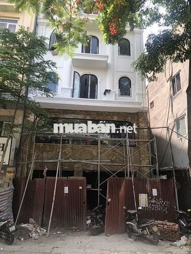 Mặt bằng làm siêu thị, văn phòng kinh doanh mặt phố Nguyễn Khang