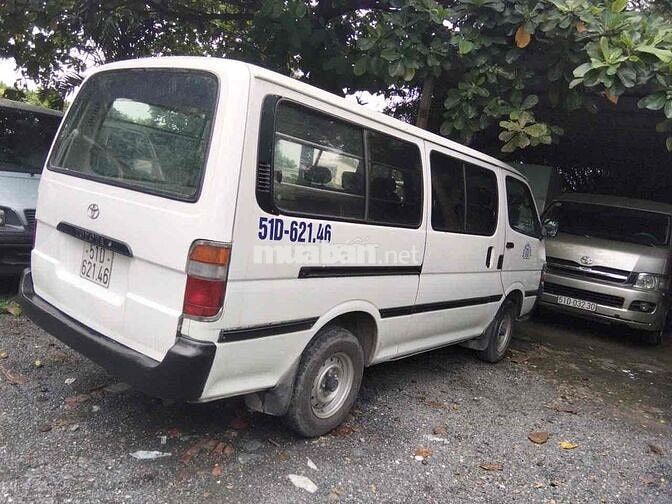 Toyota 2004 Xuống tải 6 chỗ