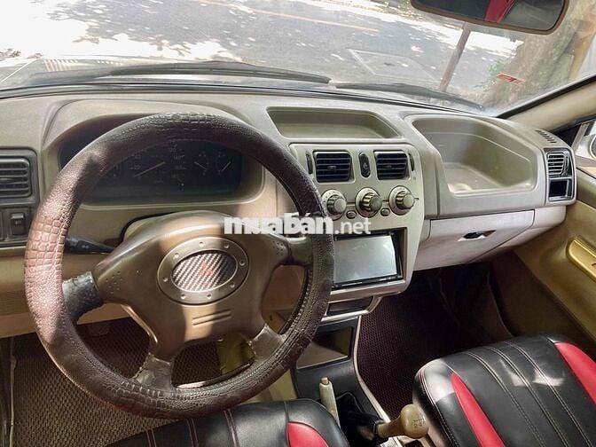 Mitsubishi Jolie 2004 Số sàn Bạc