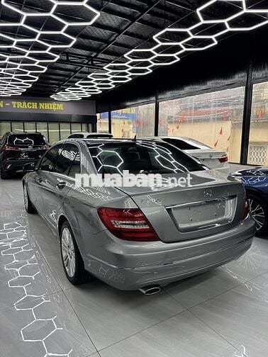 Mercedes-Benz C-250 2011 Xám 100000 km