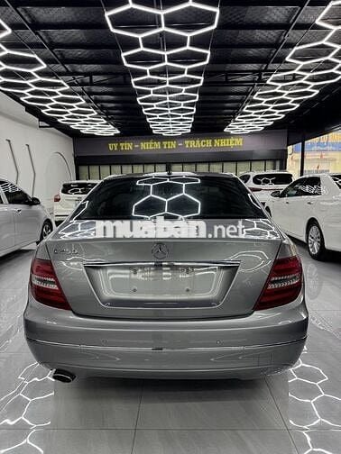 Mercedes-Benz C-250 2011 Xám 100000 km