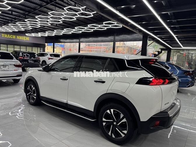 Peugeot 2008 1.2AT Active 2022 Trắng