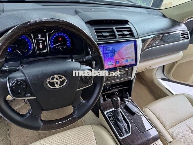 Toyota Camry 2.0E 2018 Trắng 80000 km