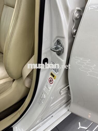 Toyota Camry 2.0E 2018 Trắng 80000 km