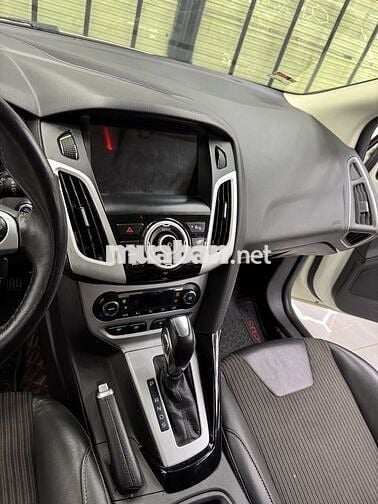 Ford Focus 2.0AT Titanium 2013 Trắng