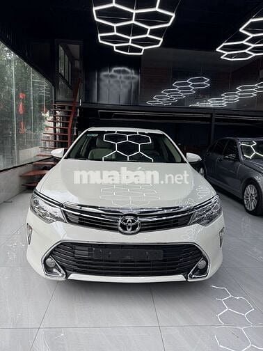 Toyota Camry 2.0E 2018 Trắng 80000 km