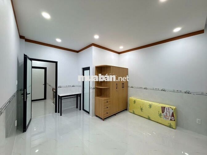 Phòng mới , nhà mới xây kế bên ĐH Nguyễn Tất Thành