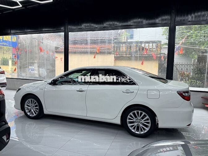 Toyota Camry 2.0E 2018 Trắng 80000 km