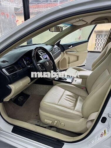 Toyota Camry 2.0E 2018 Trắng 80000 km