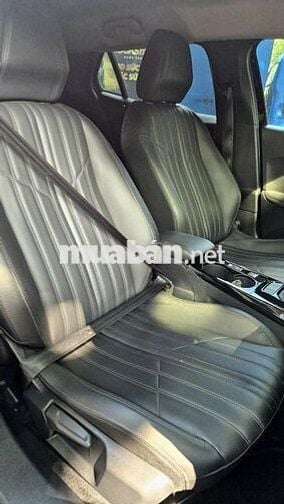 Peugeot 2008 bản full GT line 1.2 Turbo 2021