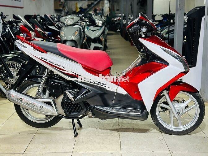 XE MÁY THỊNH PHÁT-AIR BLADE 125 ĐEN TRẮNG BIỂN HN