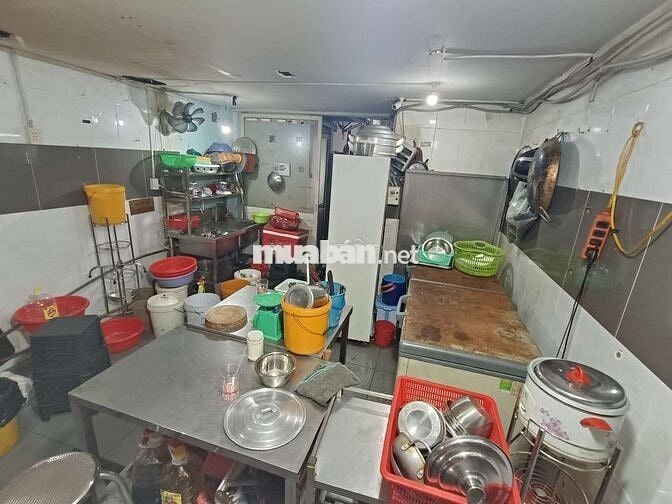 sang mặt bằng quán nhậu hoặc cho thuê nguyên căn