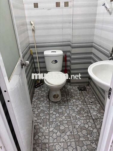 cho thuê nhà mới sạch sẽ kinh doanh 