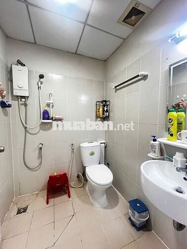Bán căn 2pn block A có BAN CÔNG, sổ hồng giá 2,75 tỷ. đầy đủ nội thất.
